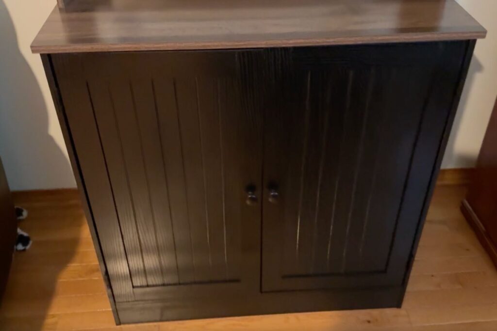 Bottom cabinet of coffee bar