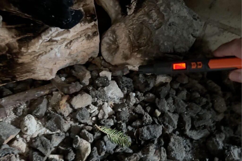Showing high gas detection in the fireplace